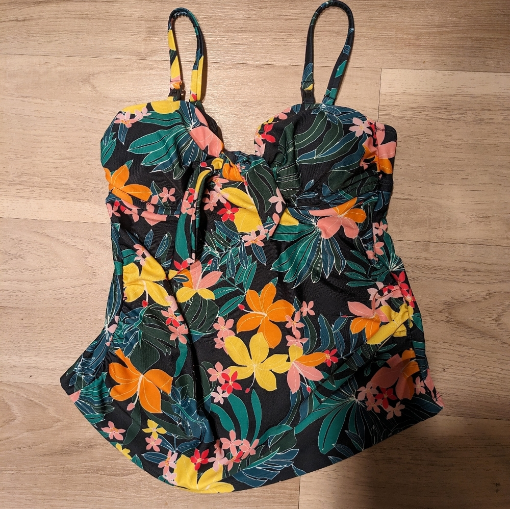 Maternity swim top